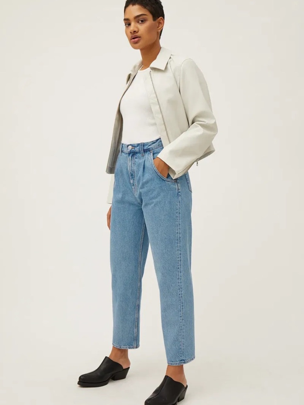 Weekday - Frame Pleat Trousers